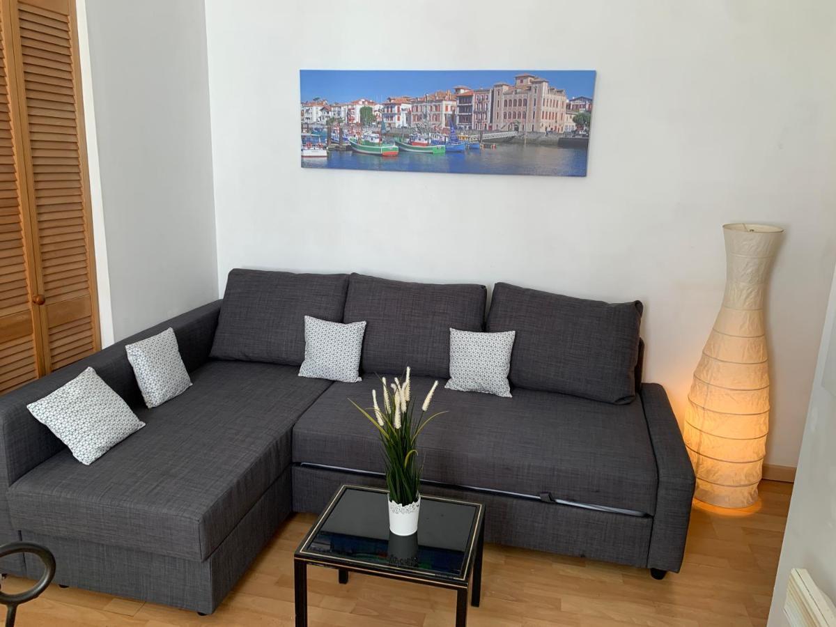 Biarritz Centre, Pres Avenue De Verdun, Cosy Apt 2 Pieces , Salon , Chambre Separe, Rue Tres Calme A 10 Minutes A Pied De La Grande Plage Esterno foto