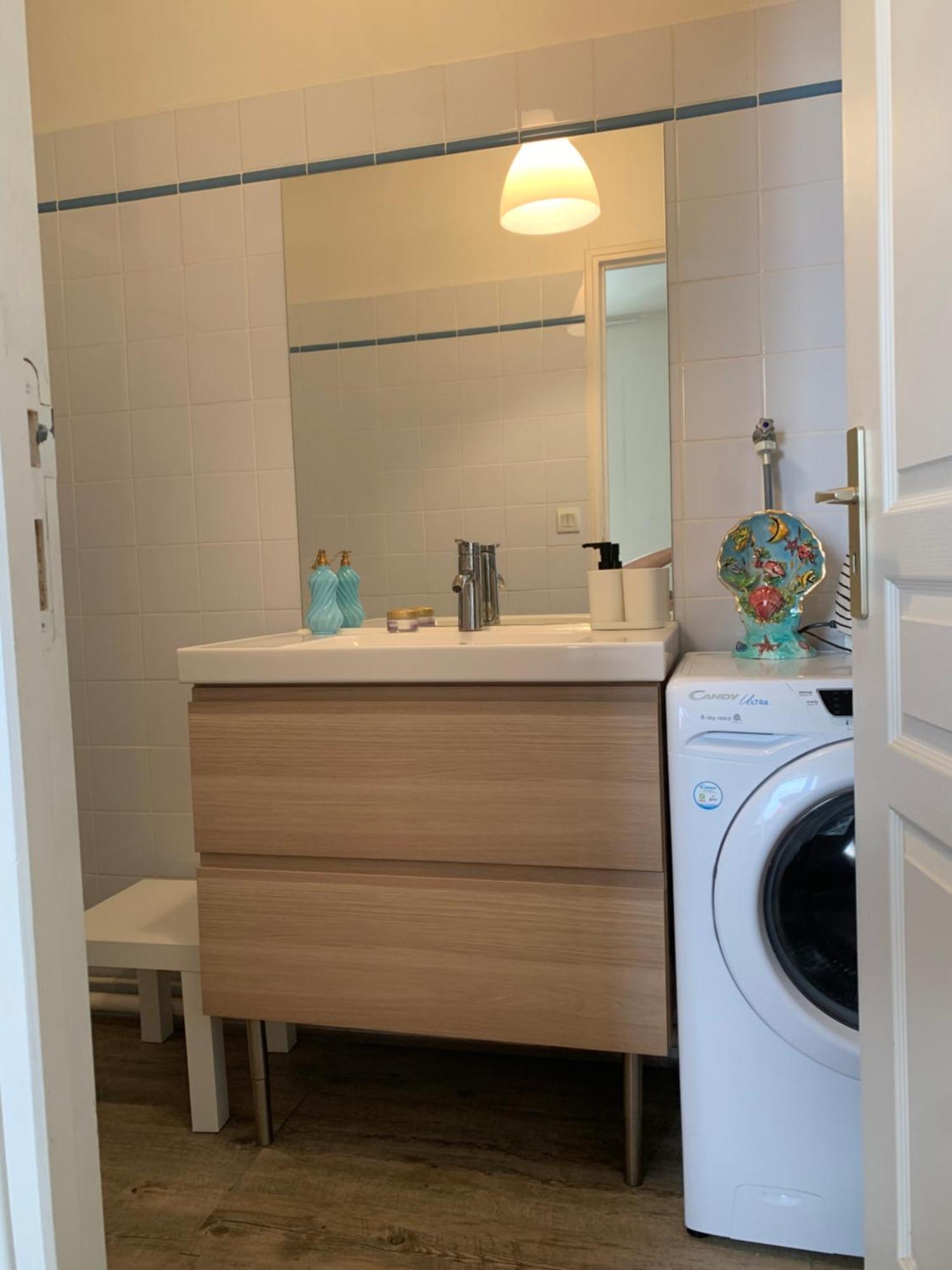 Biarritz Centre, Pres Avenue De Verdun, Cosy Apt 2 Pieces , Salon , Chambre Separe, Rue Tres Calme A 10 Minutes A Pied De La Grande Plage Esterno foto